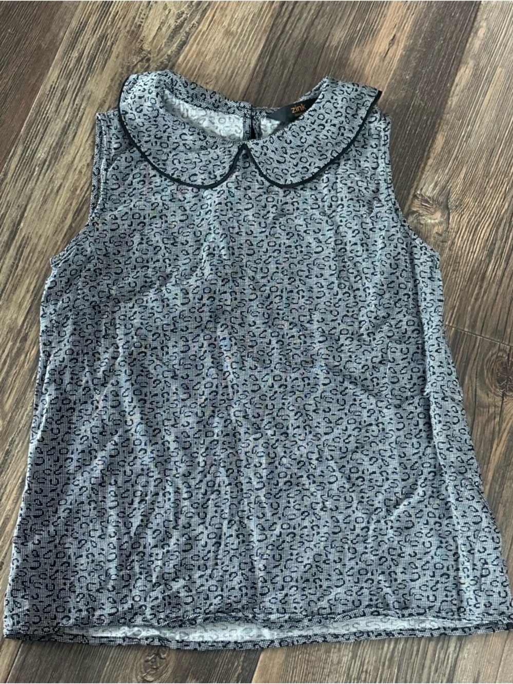 Zink London black animal print summer shirt women’s XS rayon blouse sleeveless